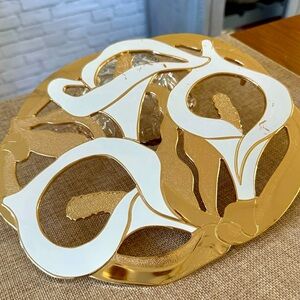 Vintage Gold tone and white enamel calla lilies trivet by WM. Rogers Decorative